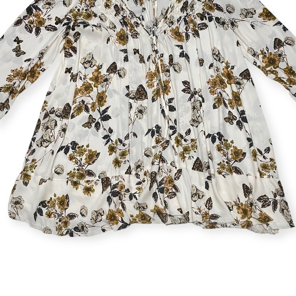 Free People Pebble Crepe So Fine Smocked Tunic Top in Ivory Combo - Size M - Picture 11 of 13